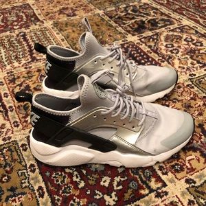 Women’s Nike Air Huarache Run Ultra Silver/ Grey